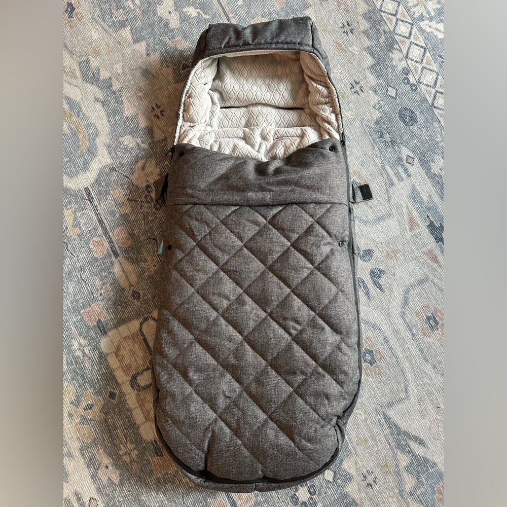 CozyGanoosh Gray Quilted Baby Footmuff